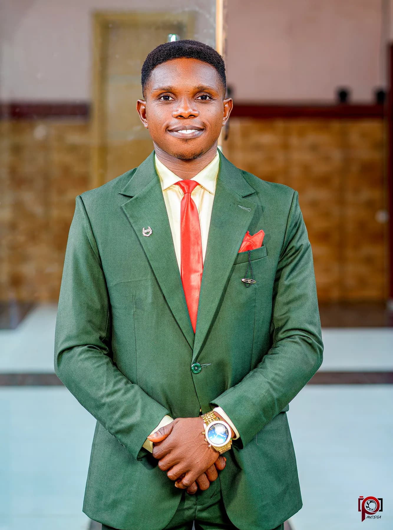 Traditional wedding portrait photographed by P MEDIA